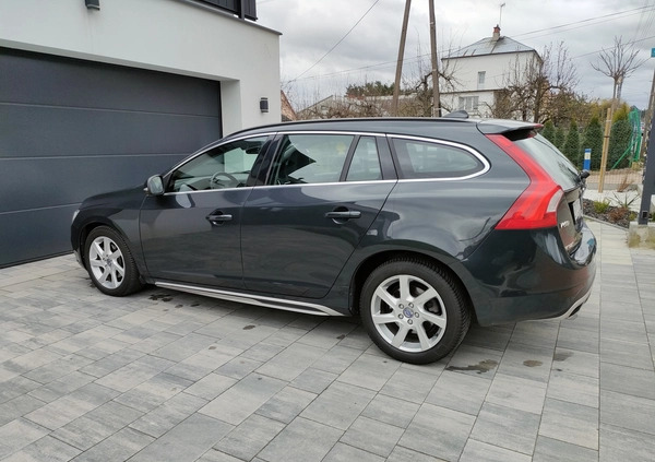 Volvo V60 cena 49900 przebieg: 242153, rok produkcji 2015 z Kowary małe 137